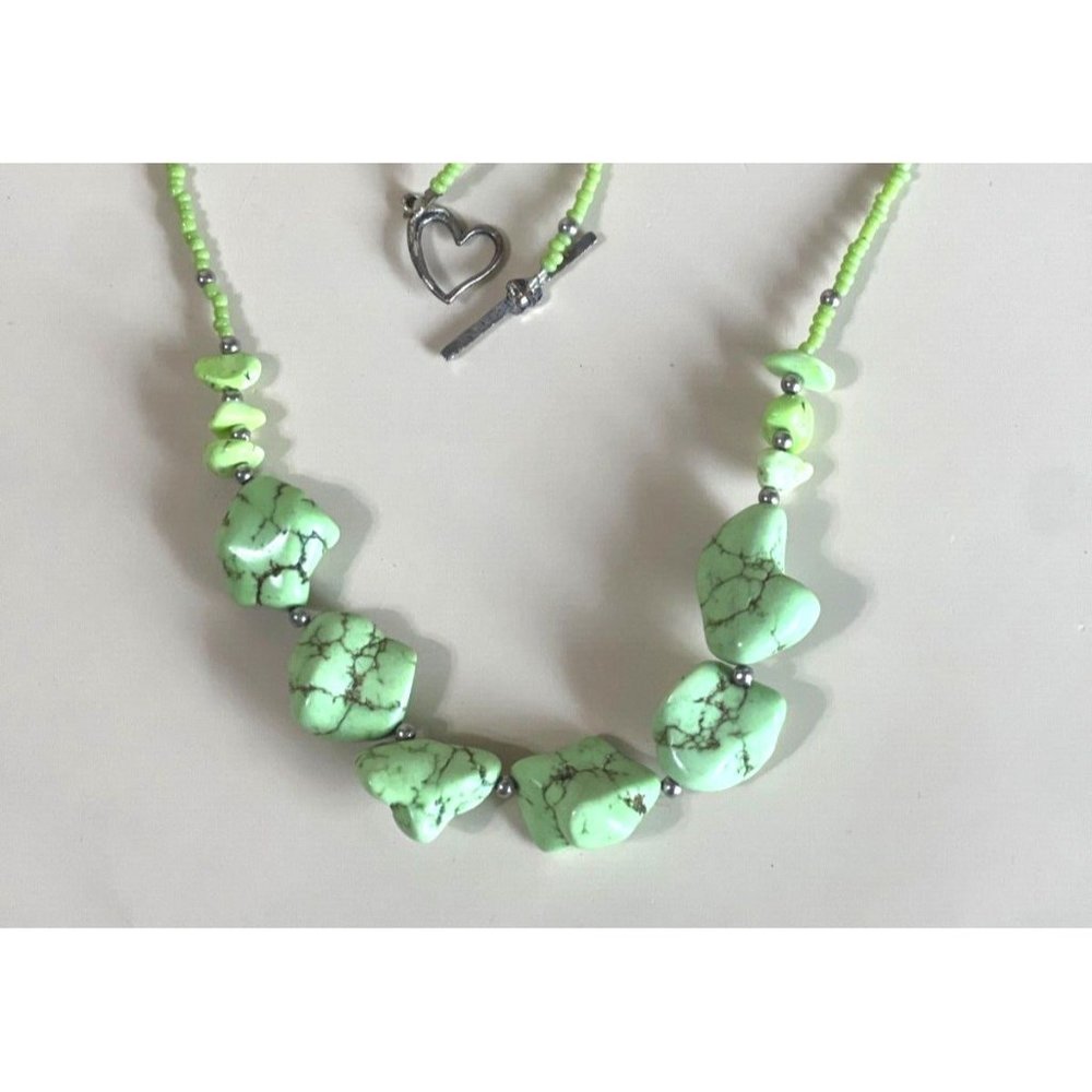 Hand Crafted Artisan Natural Gespeite Stone Nugget Beaded Necklace 22" - Picture 4 of 7